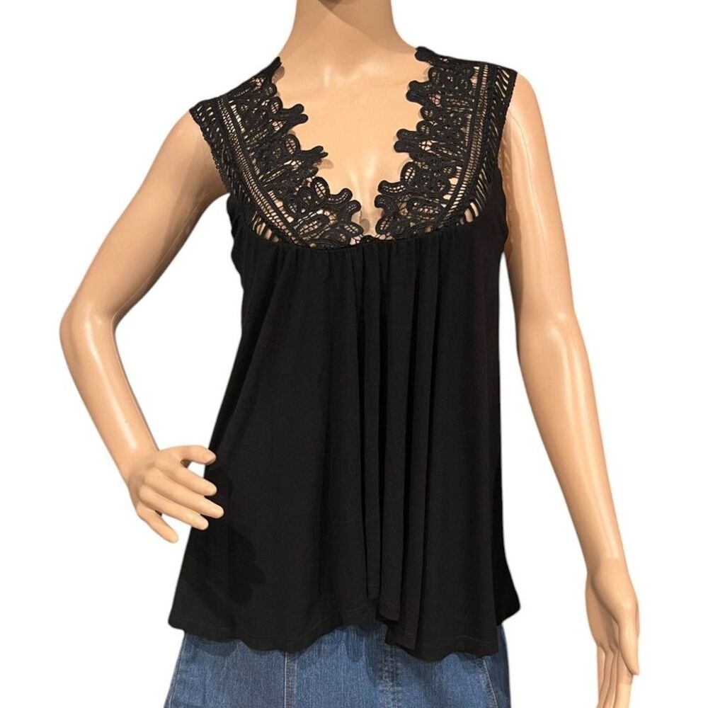 ATINA Cristina Lace Yoke Sleeveless V Neck Sexy Solid T-Shirt Top Sz M